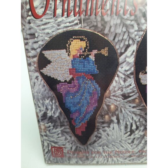 Designs for the Needle Old World Ornaments Kit Angels #1705 NIP - Picture 2 of 6